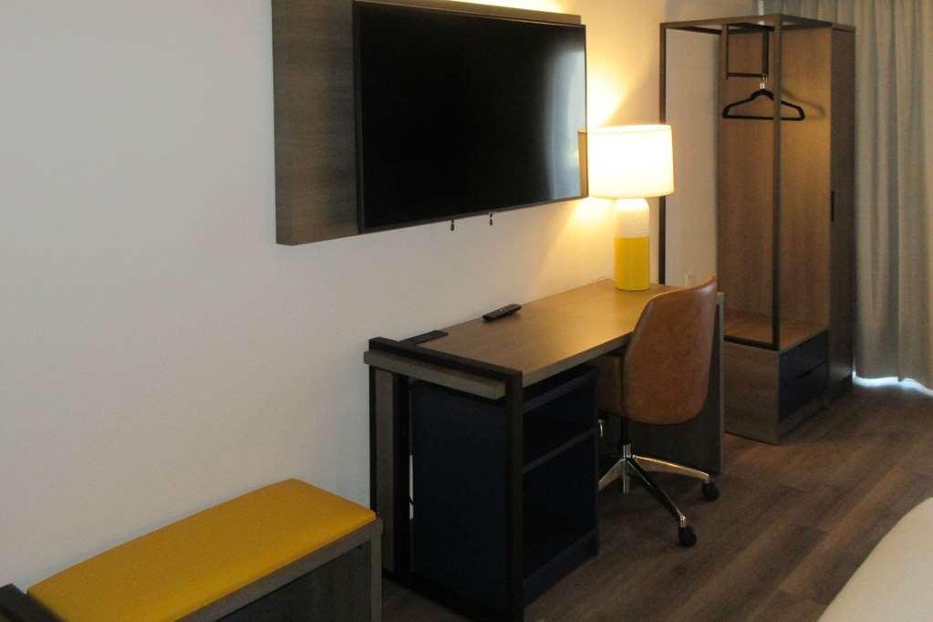 Comfort Inn & Suites Irvine Spectrum Лейк-Форест Номер фото