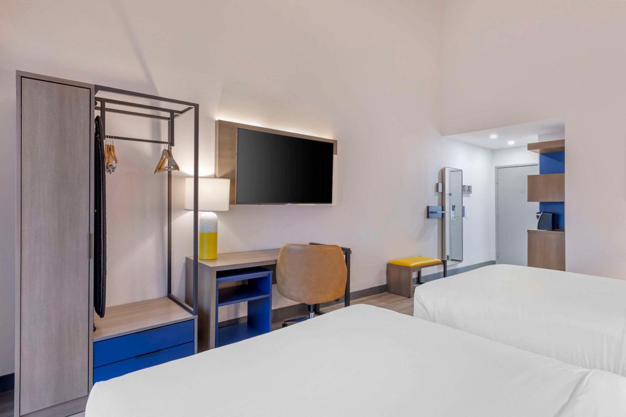 Comfort Inn & Suites Irvine Spectrum Лейк-Форест Екстер'єр фото